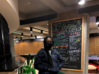 JE Windbreaker